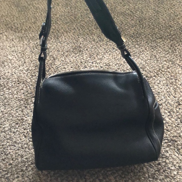 Beautiful pebbled leather Prada shoulder bag - AUTHENTIC - Picture 4 of 5